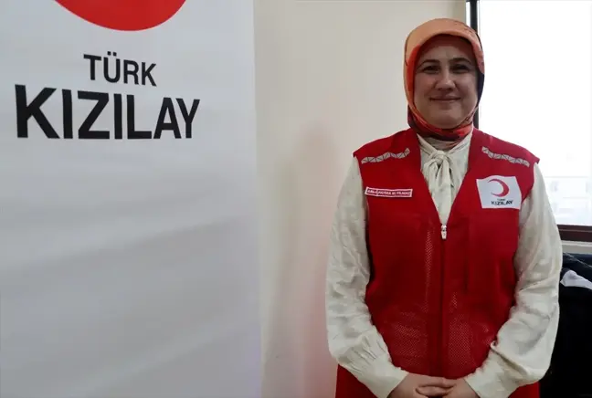 Türk Kızılay, Gazze ve Suriye'deki İnsani Yardım Faaliyetlerini Sürdürüyor