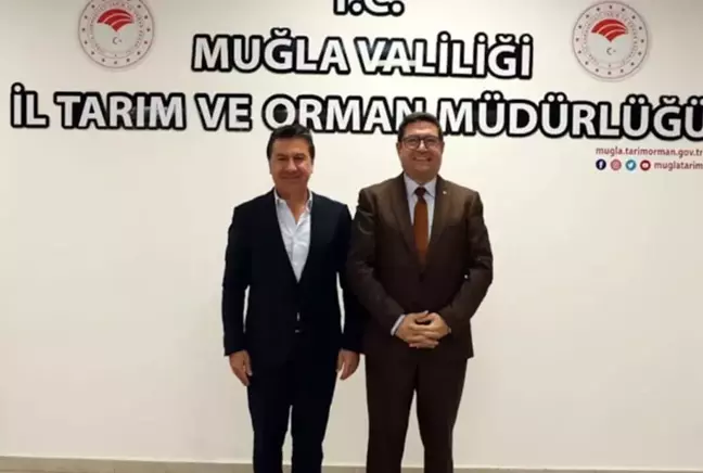 'CHP'li Başkan ile fotoğraf paylaşan il müdürü görevden alındı' iddiası