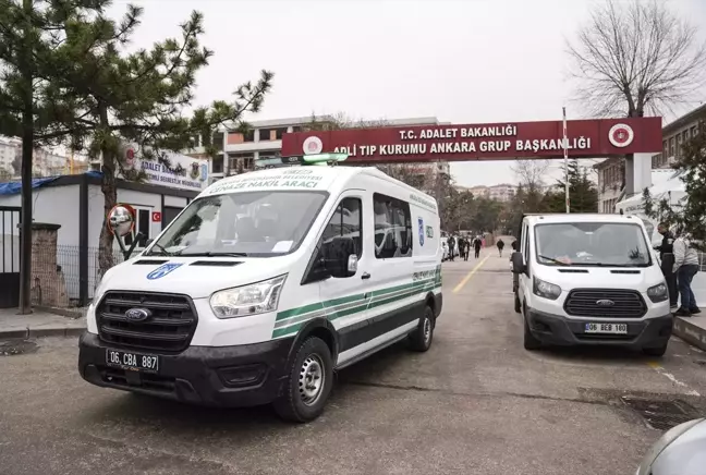 Bolu'daki Yangında Hayatını Kaybedenlerin Cenazeleri Teslim Edilmeye Başlandı