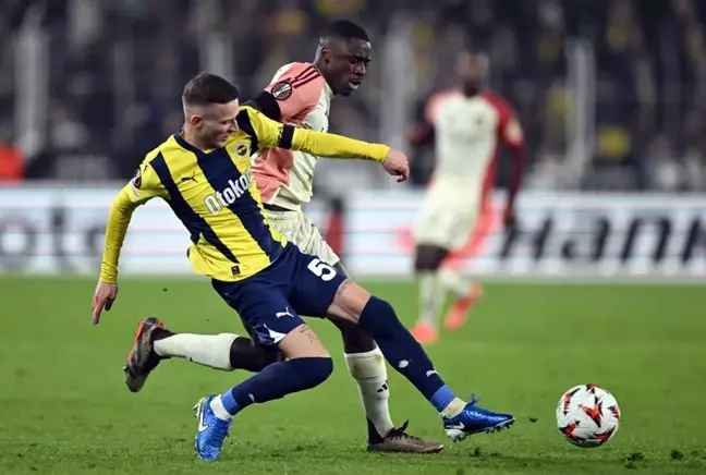 Fenerbahçe, Lyon ile 0-0 berabere kaldı