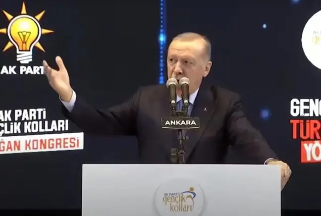 Kongrede Cumhurbaşkanı Erdoğan'ı mest eden pankart: Şunu ger biraz