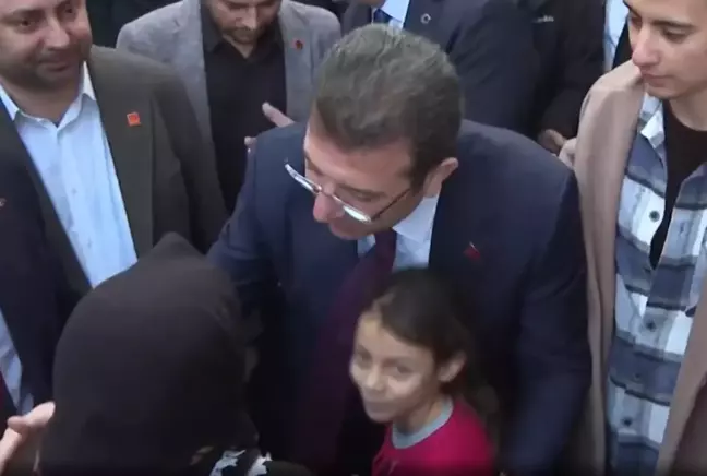 Yaşlı kadından İmamoğlu'na uyarı: Dikkatli konuş içeriye atılma