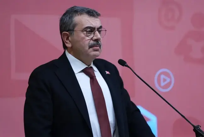 Bakan Tekin, fahiş fiyat uygulayan özel okulların kapatılabileceğini söyledi