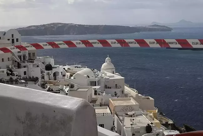 Santorini Adası'nda sismik hareketlilik emlak fiyatlarını düşürdü