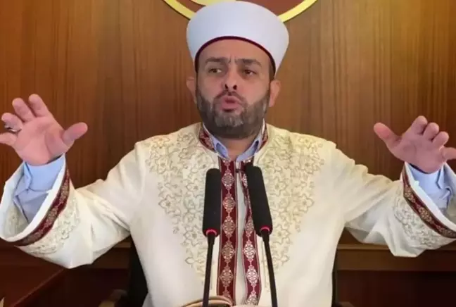 Diyanet'in soruşturma başlattığı Halil Konakçı'ya Cumhurbaşkanı Başdanışmanı Oktay Saral'dan destek