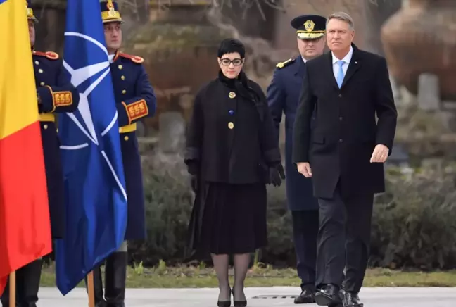 Romanya'da kaos! Seçim iptal edildi, Cumhurbaşkanı Iohannis istifa etti