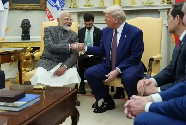 Trump, Modi'yi vergiler üzerinden açık açık tehdit etti