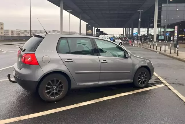 Almanya'da otoparka park edilen aracın sahibi aylardır bulunamıyor