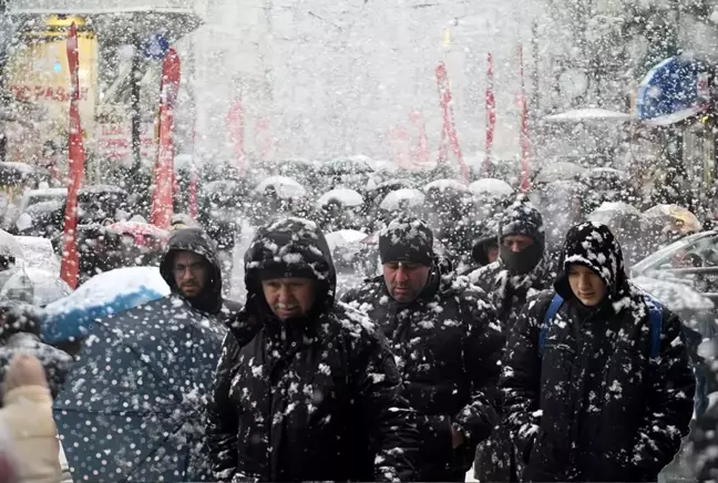 Bu provaydı, İstanbul'a tipi şeklinde kar yağacak! İşte saat saat hava raporu