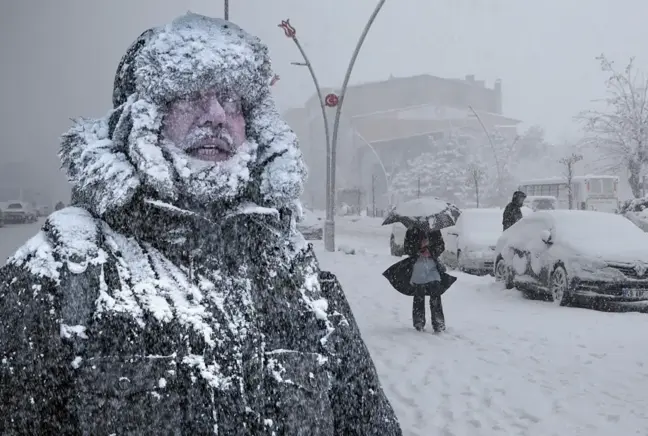 Meteoroloji'den İstanbul için kritik uyarı: Okullar yarın da kapalı olmalı