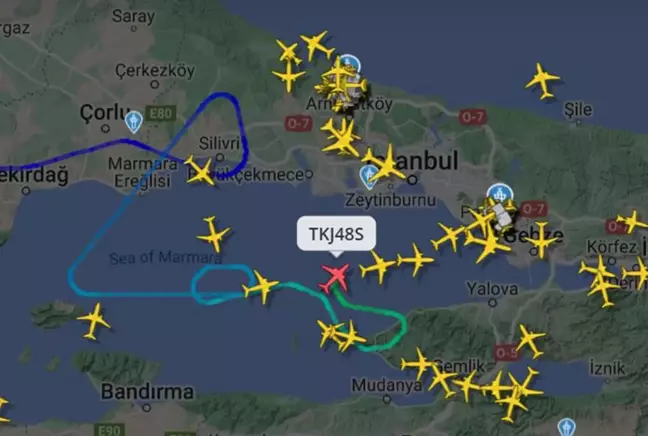 Sabiha Gökçen Havalimanı'nda hava trafiğine kar engeli