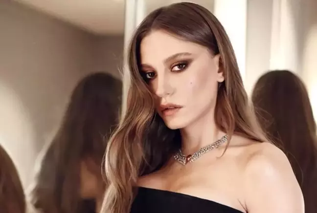 Serenay Sarıkaya, Paris'te ortaya çıktı