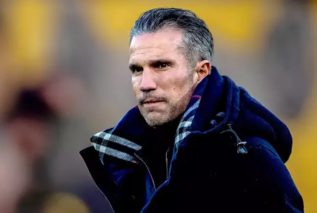 Robin van Persie, Feyenoord'un yeni teknik direktörü oldu