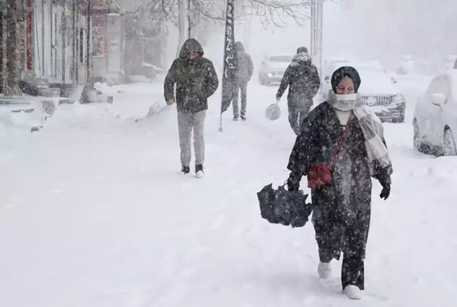Kar yağışı terk etmiyor! Meteoroloji'den yeni uyarı