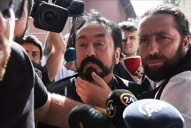 Adnan Oktar'ın yeniden hakim karşısında: 3 suçtan beraat etti, savunması dikkat çekti