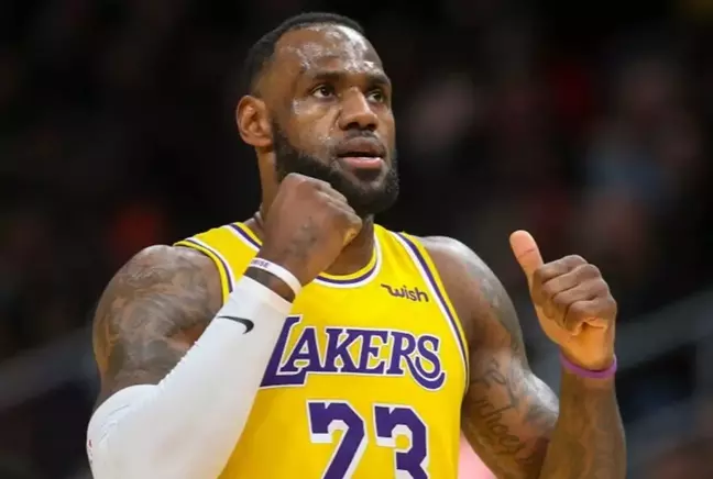 NBA'de bir ilk: LeBron James, yine tarihe geçti