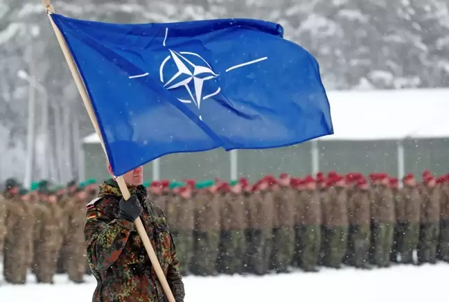 Ukrayna'nın ardından Kosova da NATO'nun kapısını çaldı