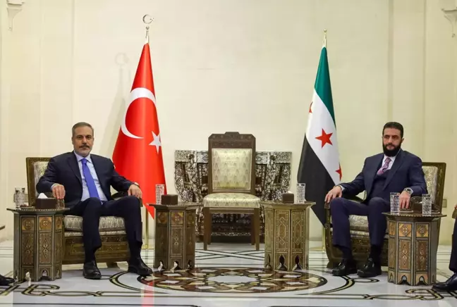 Bakanlar Fidan ve Güler ile MİT Başkanı Kalın, Suriye Cumhurbaşkanı Şara tarafından kabul edildi