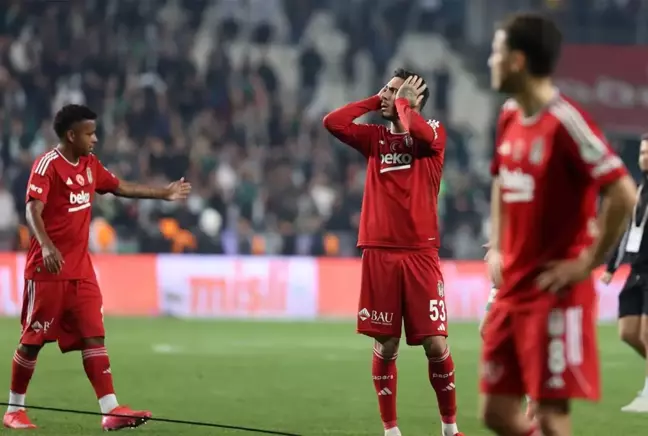 Çarşı'dan Beşiktaşlı futbolcuların uykularını kaçıracak hareket