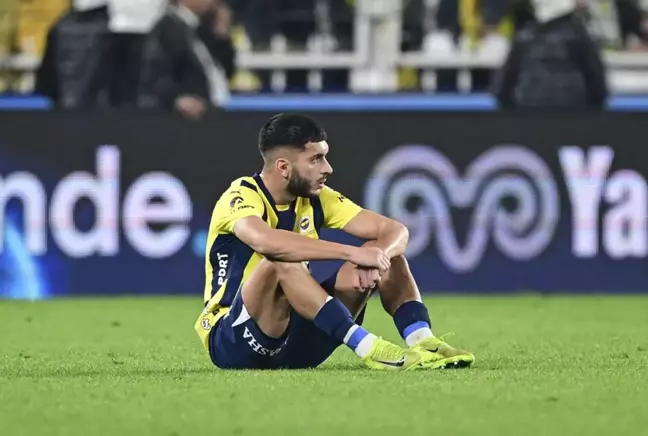 Şampiyonluk yolunda büyük kayıp! Fenerbahçe, Samsunspor ile 0-0 berabere kaldı