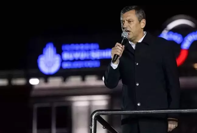 Özgür Özel: İmamoğlu'nun Çağlayan'daki işlemleri sabaha kadar sürecek