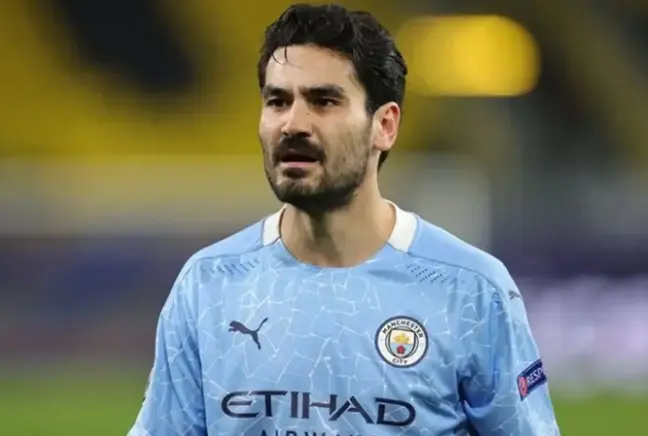 İmzayı attı bile! İlkay Gündoğan'dan Galatasaray'a kötü haber