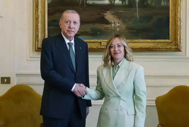 Cumhurbaşkanı Erdoğan İtalya'da Başbakan Meloni ile görüştü