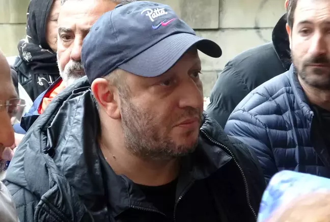 Ünlü oyuncu Serkan Keskin'in annesi vefat etti