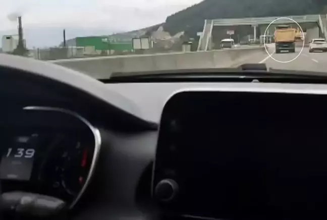 Kamyon limit tanımadı! 139'la giden otomobil bile yetişemedi