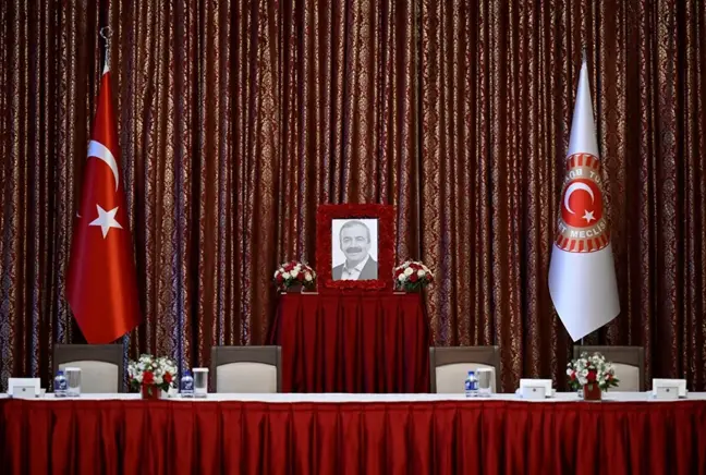 Dervişoğlu, Sırrı Süreyya Önder için Meclis'te yapılan taziyeye katılmadı