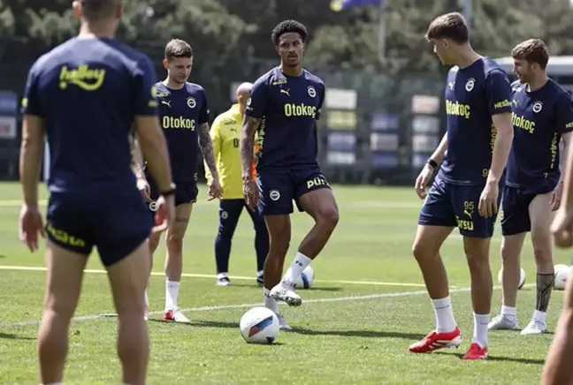 Fenerbahçe'ye müjdeli haber! Takıma geri döndü