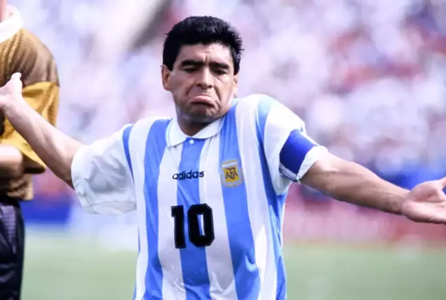 Öldü mü öldürüldü mü? Maradona'nın hayatını kaybettiği kliniğe şafak operasyonu