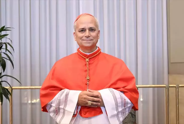 Tarihteki ilk ABD'li papa! Robert Prevost, kendine 14. Leo adını seçti