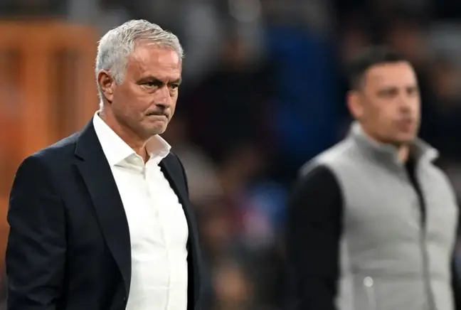 Mourinho'nun gazeteciye cevabı gündem oldu! Adeta dalga geçti