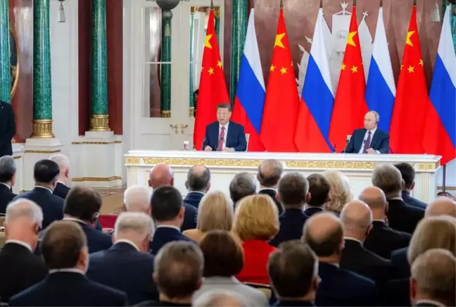 Xi Jinping ve Vladimir Putin’den İşbirliği Mesajı
