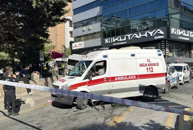 Kağıthane'de minibüs yayaların arasına daldı: 1 ölü, 3 ağır yaralı