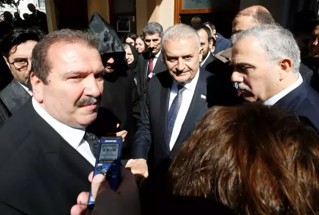 Yıldırım, Mutafyan'ın Cenaze Törenine Katıldı