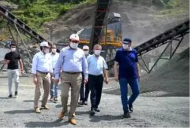 Başkan Demir ilçe ilçe hizmetleri yerinde inceliyor
