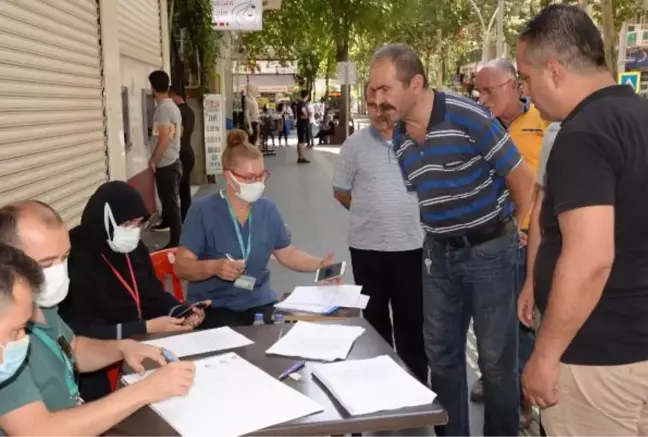 TÜRKİYE'DE EN AZ AŞININ UYGULANDIĞI DİYARBAKIR'DA AŞI SEFERBERLİĞİ BAŞLATILDI