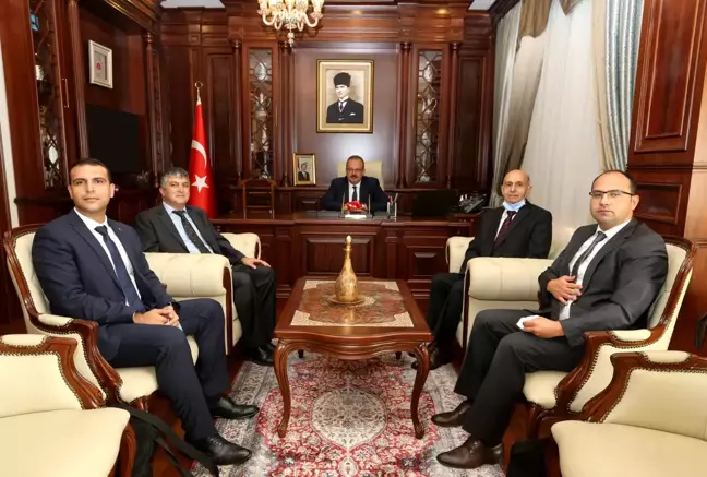 Çevre ve Şehircilik Bakanlığı Müfettişlerinden Vali Canbolat'a Ziyaret