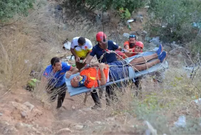 YAMAÇ PARAŞÜTÇÜSÜ, RÜZGARI ÖLÇERKEN 10 METREDEN DÜŞTÜ