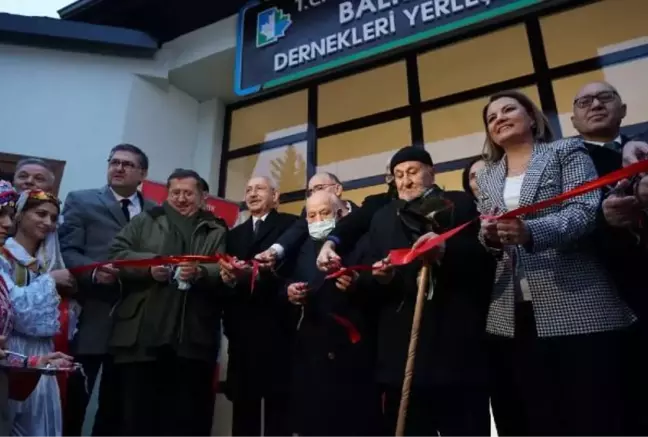 Şehit yakınına küfrederek büyük tepki çeken İYİ Partili Lütfü Türkkan, uzun aradan sonra Kılıçdaroğlu'yla yan yana göründü