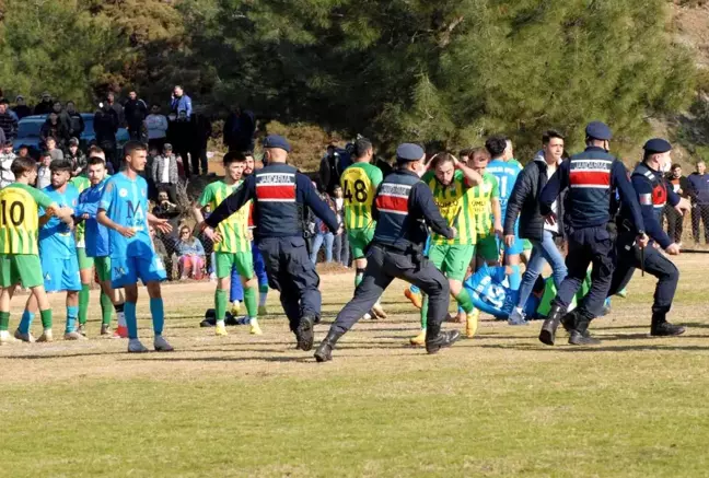 Fethiye'de amatör ligdeki futbol maçında kavga