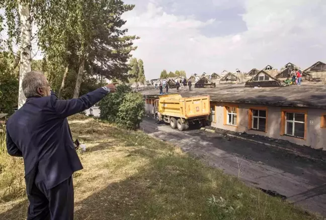 Rektör Çomaklı, merkezi yemekhanede incelemelerde bulundu