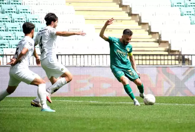 TFF 2. Lig: Bursaspor: 3 Somaspor: 5