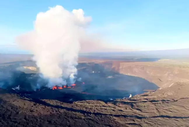 ABD'nin Hawaii eyaletindeki Kilauea Yanardağı faaliyetlerine devam ediyor