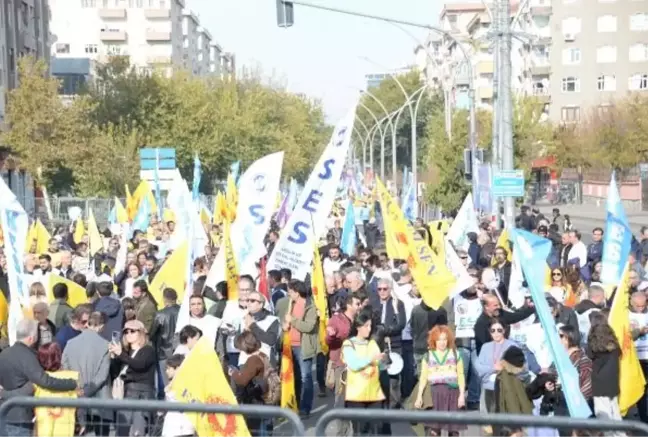 Diyarbakır'da bütçe mitingi düzenlendi