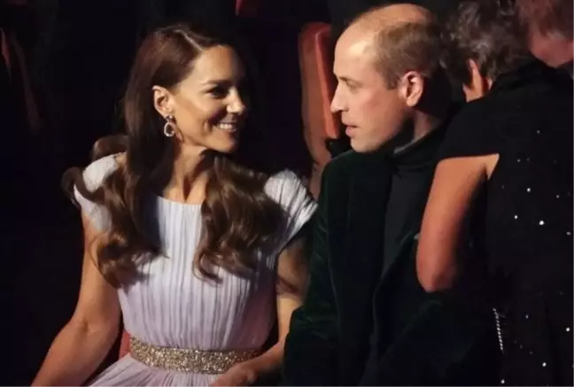 Kate Middleton ile Prens William kaç yıldır evli? Kate Middleton ve Prens William'ın hiç görülmeyen düğün fotoğrafları!