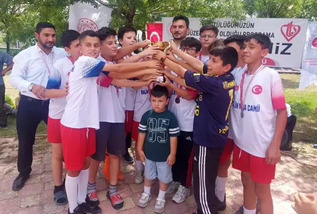 Yaz Kur'an Kursları Futbol Turnuvası Tamamlandı