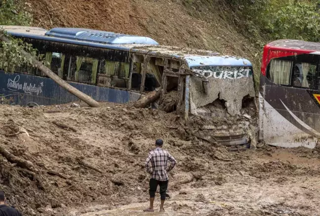 Nepal'de Sel ve Toprak Kaymaları: Can Kaybı 193'e Yükseldi